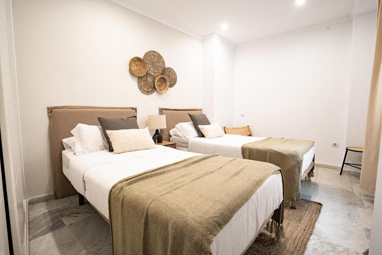Stay U-Nique Apartments Plaza Constitucion Malaga Bagian luar foto