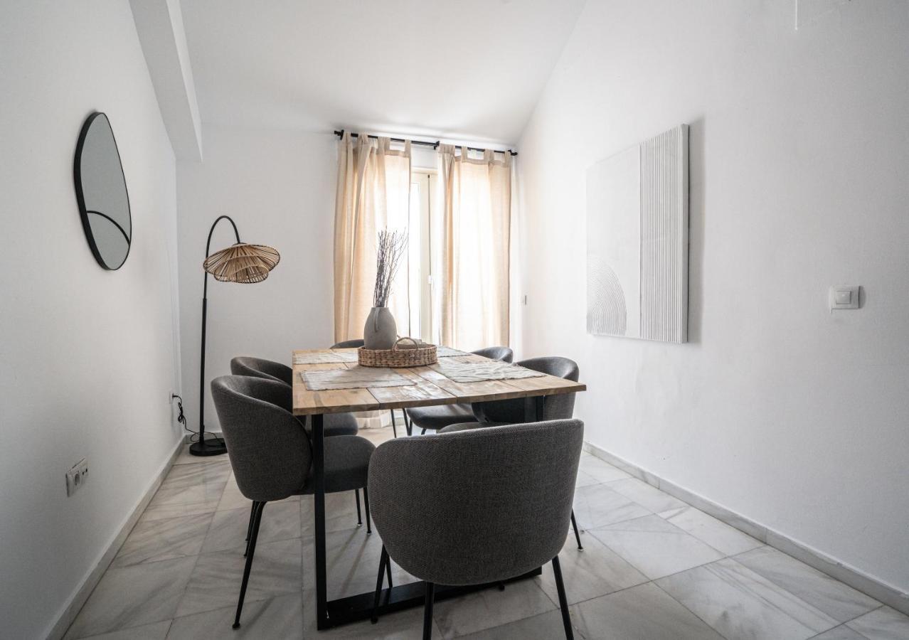 Stay U-Nique Apartments Plaza Constitucion Malaga Bagian luar foto