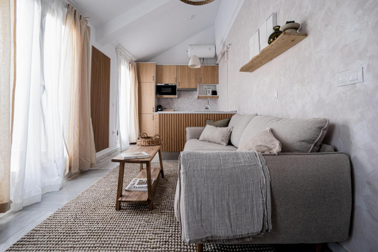 Stay U-Nique Apartments Plaza Constitucion Malaga Bagian luar foto