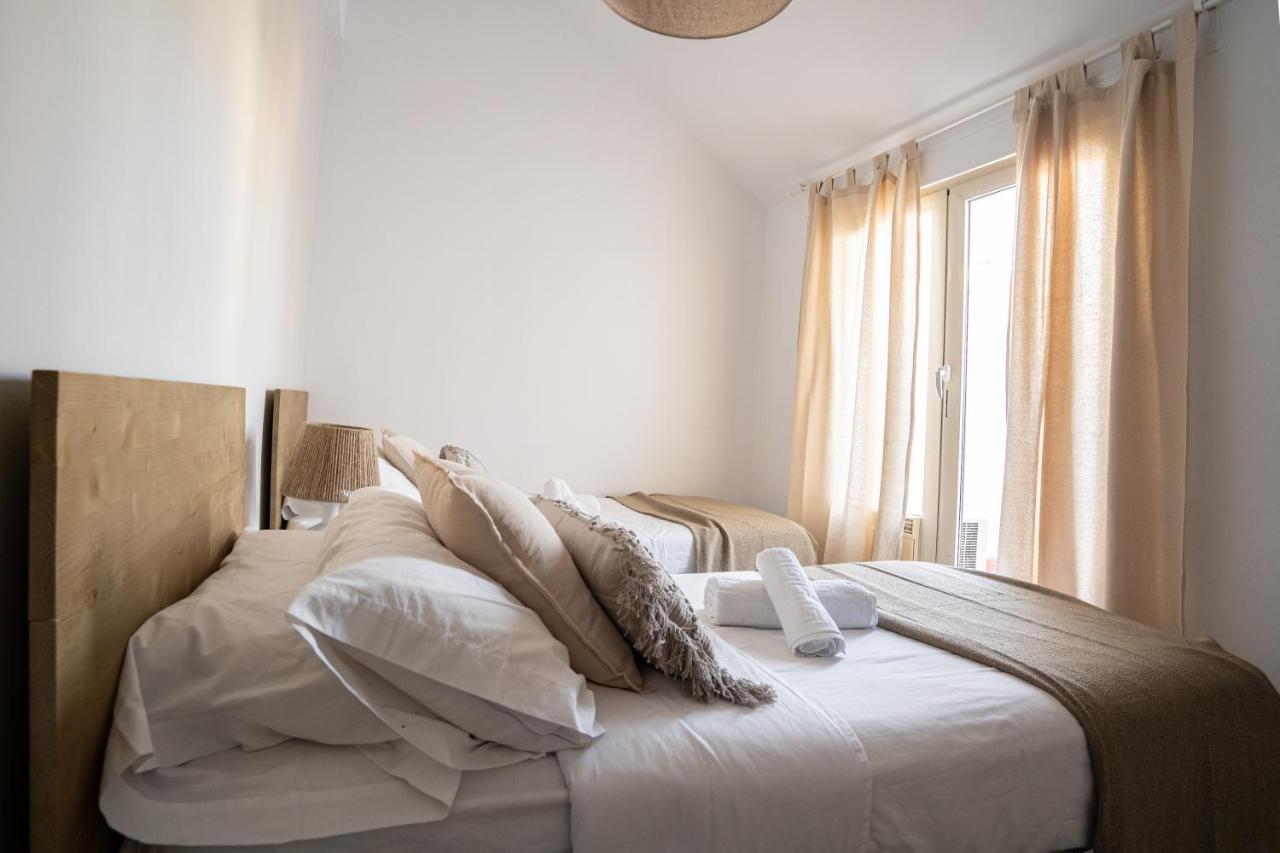 Stay U-Nique Apartments Plaza Constitucion Malaga Bagian luar foto