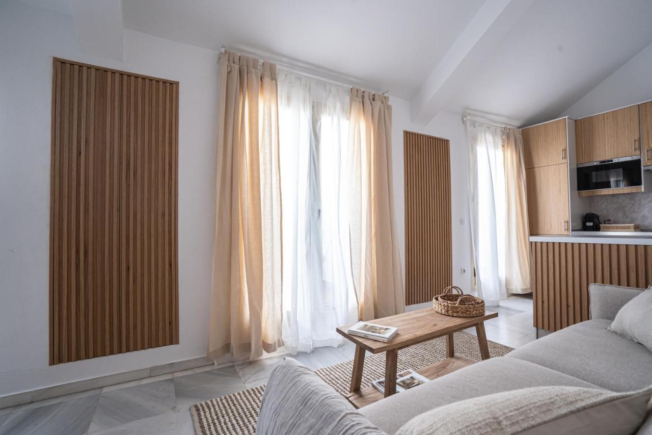 Stay U-Nique Apartments Plaza Constitucion Malaga Bagian luar foto