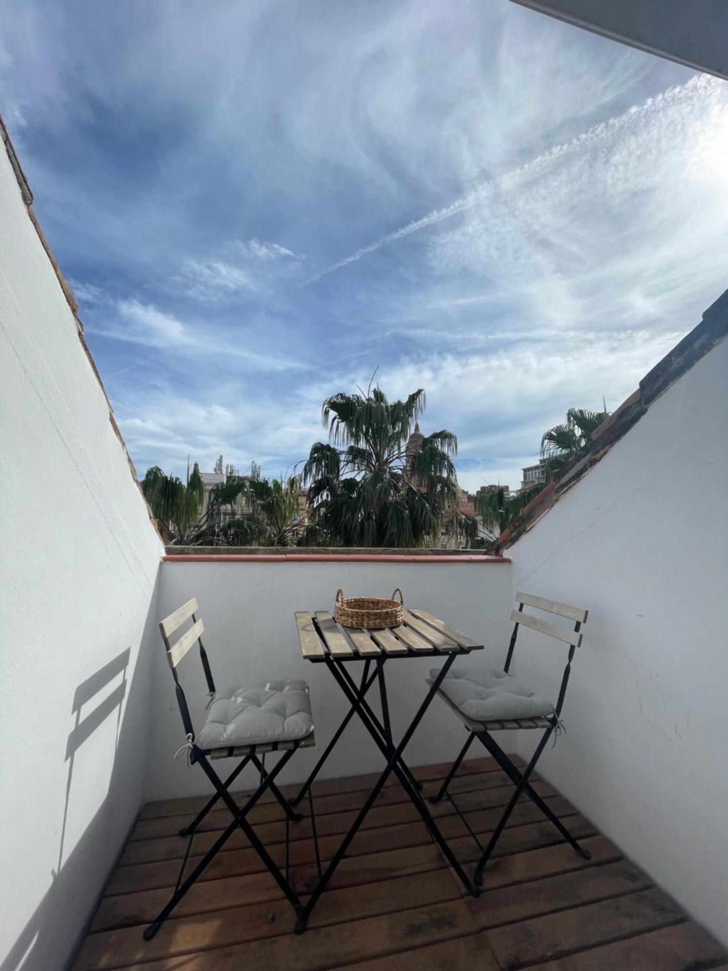 Stay U-Nique Apartments Plaza Constitucion Malaga Bagian luar foto
