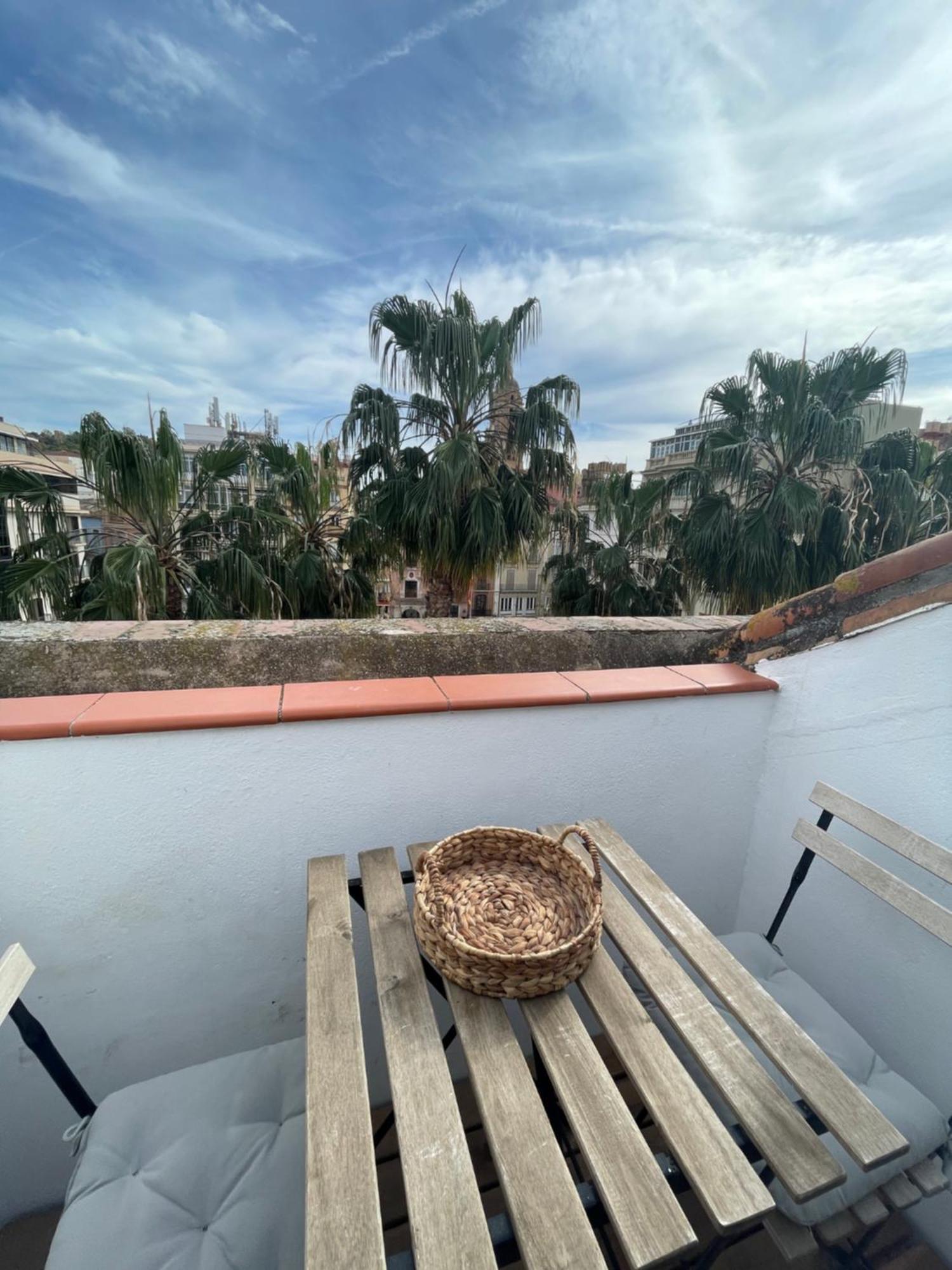 Stay U-Nique Apartments Plaza Constitucion Malaga Bagian luar foto